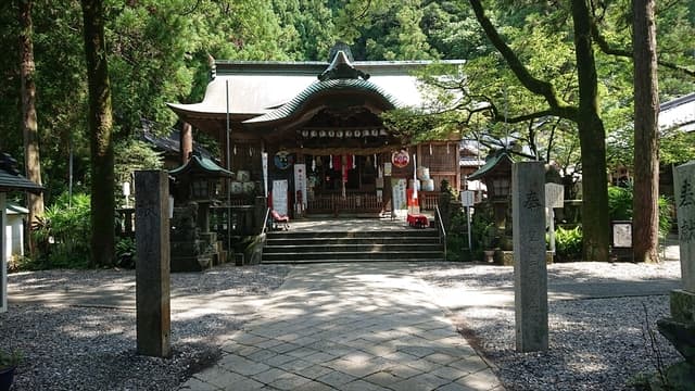 ギャンブル運アップのパワースポット-四国・椙本神社